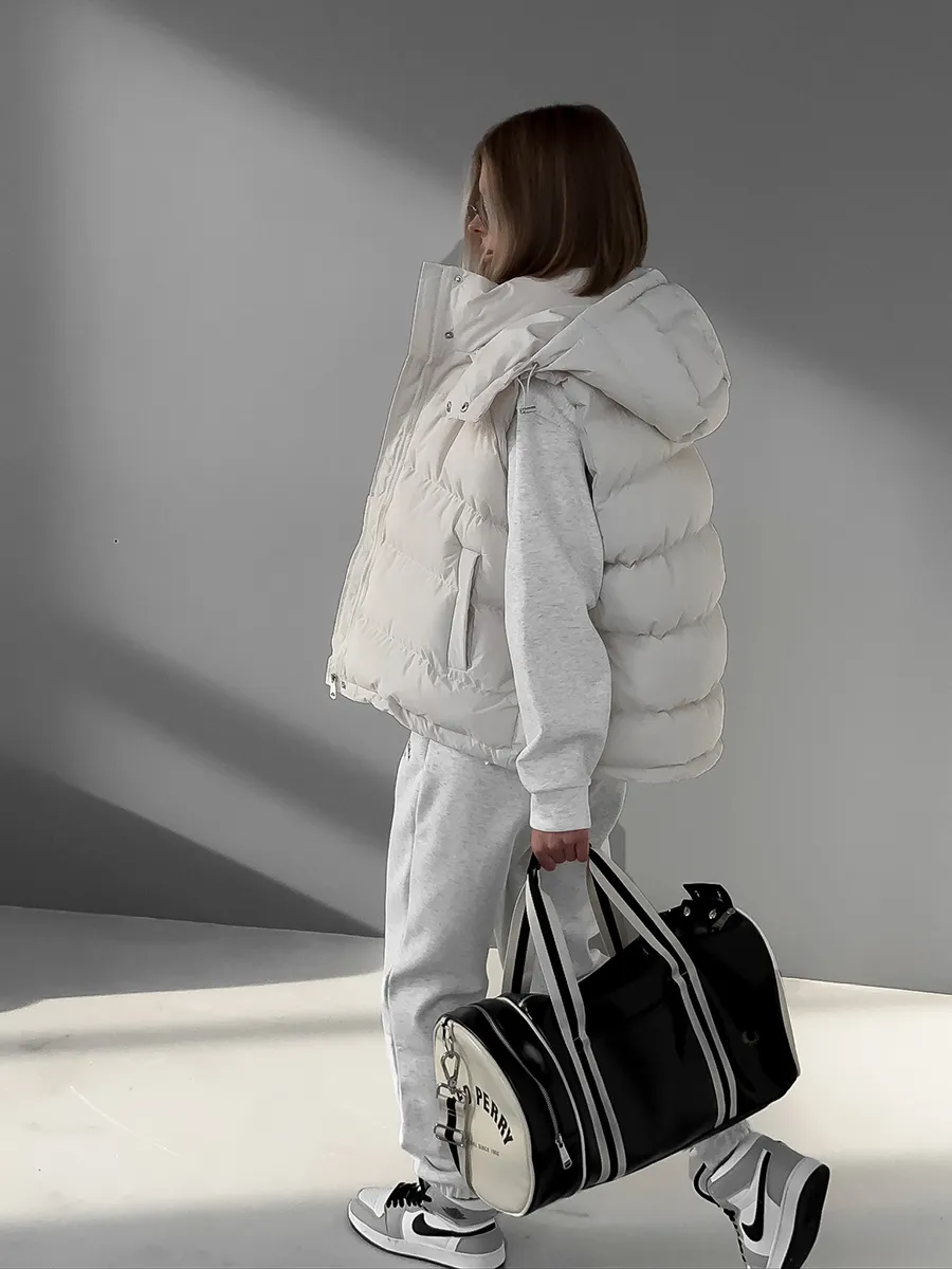 Frosty Fusion Puffer Vest - Image 13