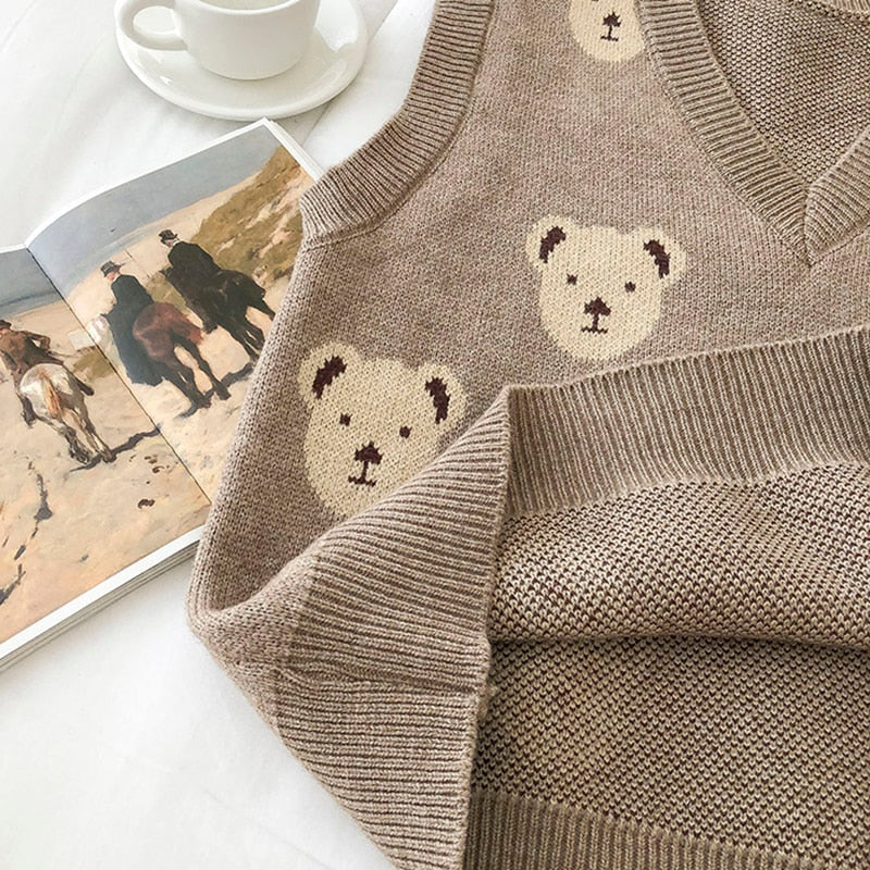 Kare Bear Printed Vest - Image 14