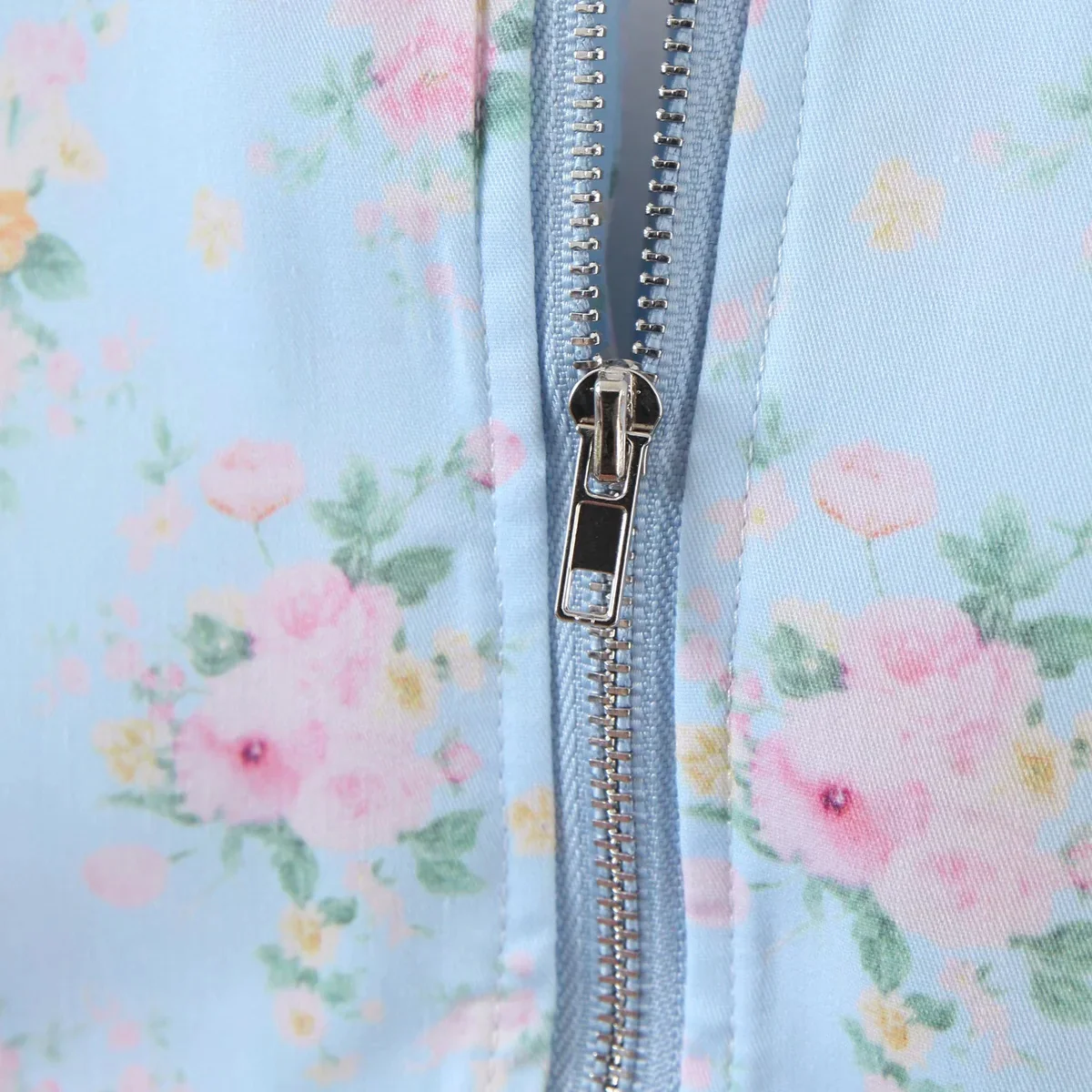 Lucia  Puffed Sleeves Top - Image 5