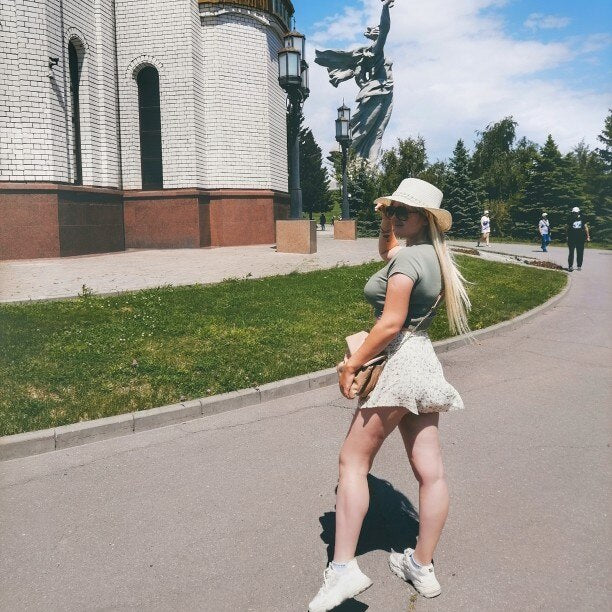 Nia Mini Floral Print Skirt - Image 11