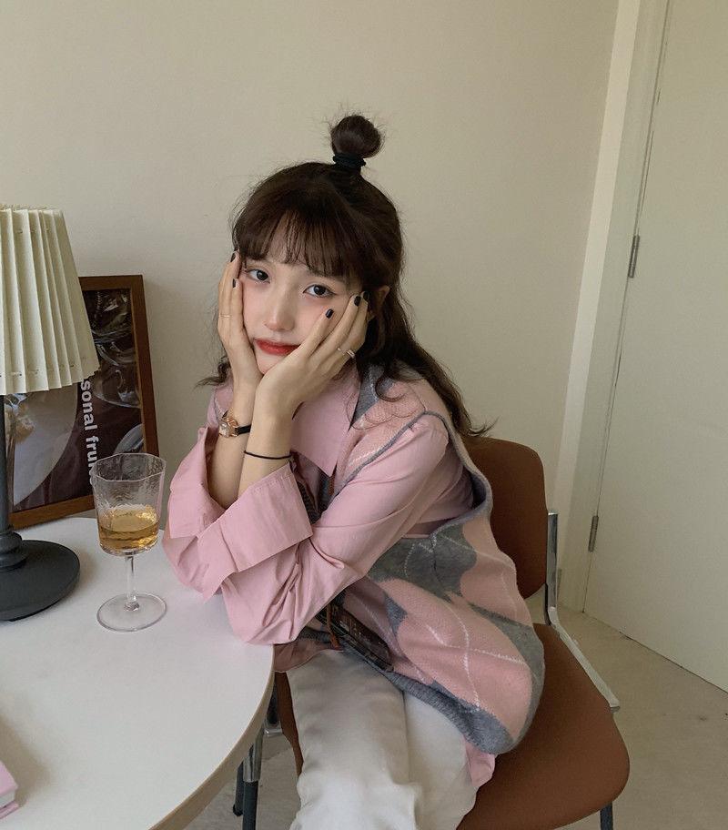 Runaway Oversized Sweater Vest - Image 14