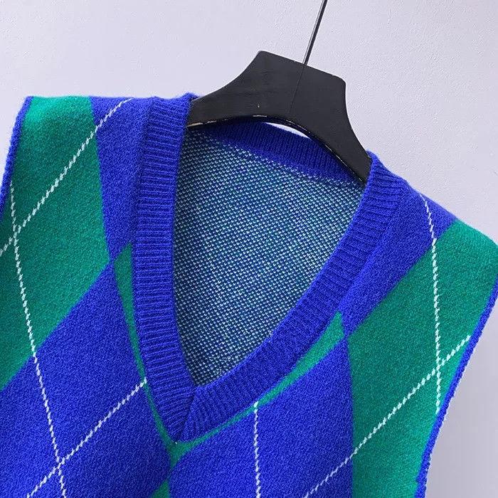 Runaway Oversized Sweater Vest - Image 6