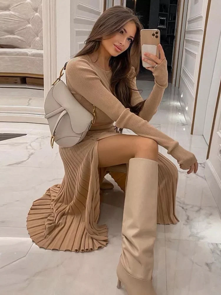 Verandah Pleated Long Skirt Set - Image 12