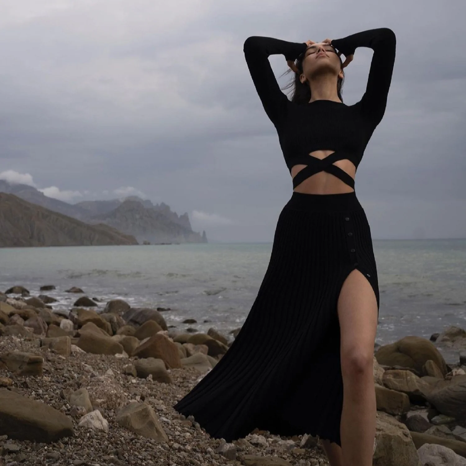 Verandah Pleated Long Skirt Set - Image 8